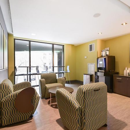 Global Luxury Suites At Boston Garden Bagian luar foto
