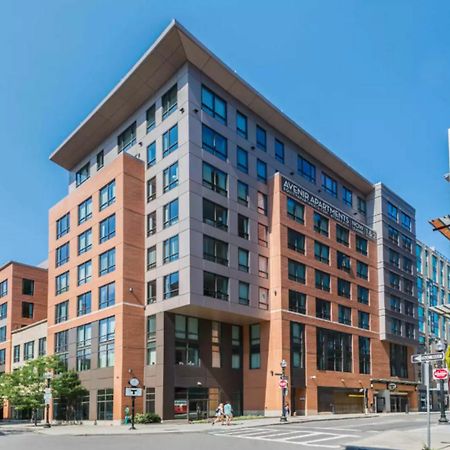 Global Luxury Suites At Boston Garden Bagian luar foto