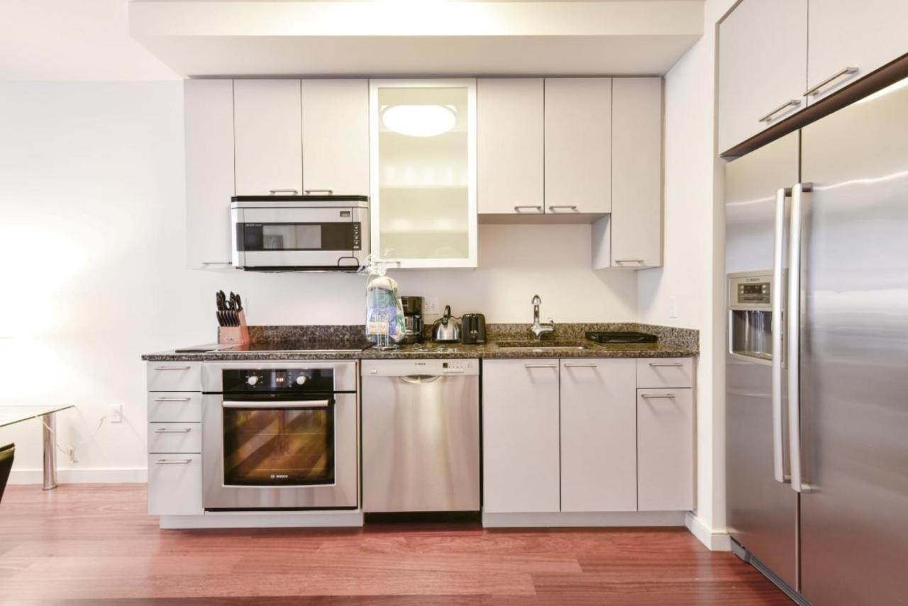Global Luxury Suites At Boston Garden Bagian luar foto