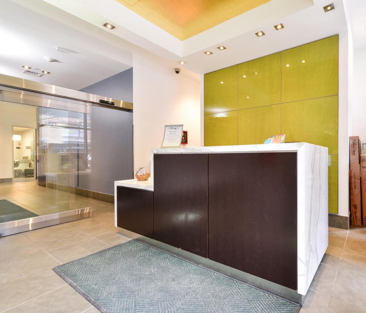 Global Luxury Suites At Boston Garden Bagian luar foto