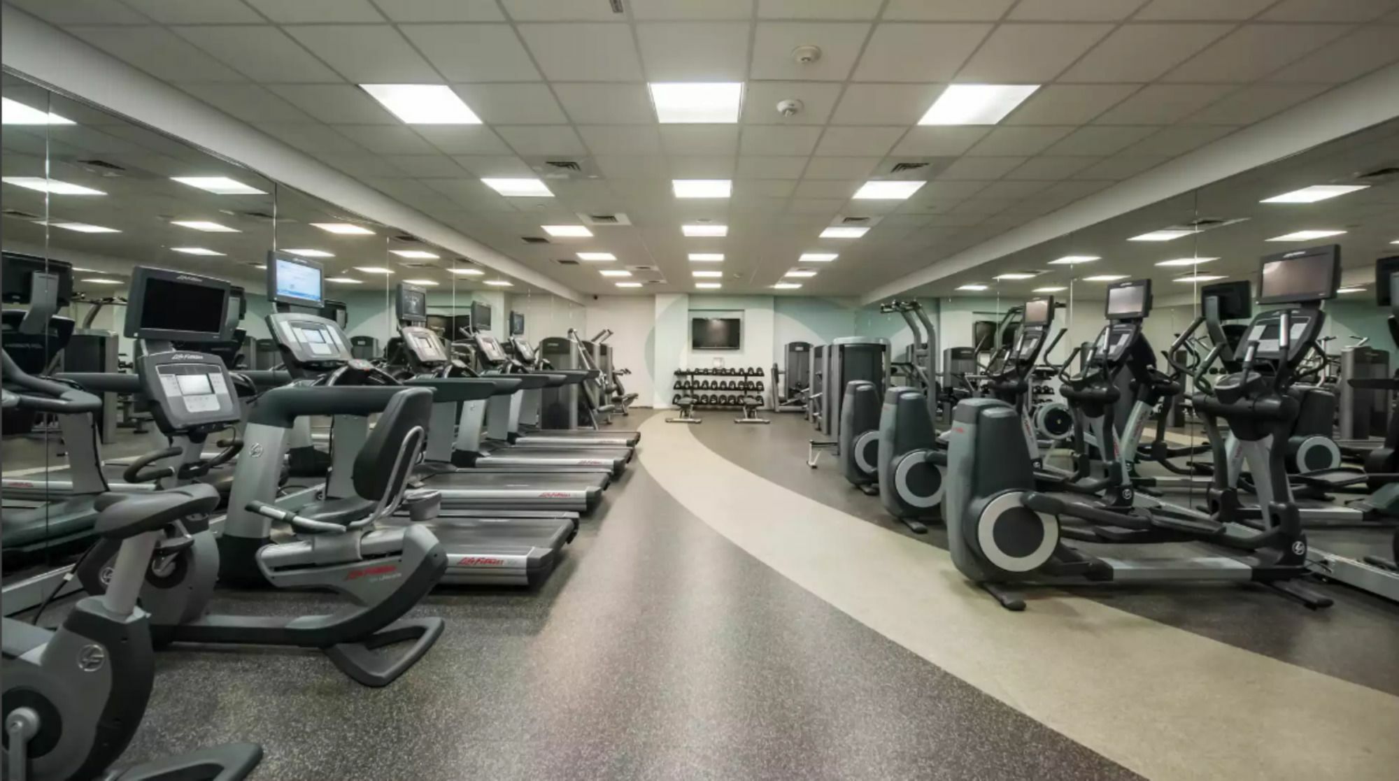 Global Luxury Suites At Boston Garden Bagian luar foto