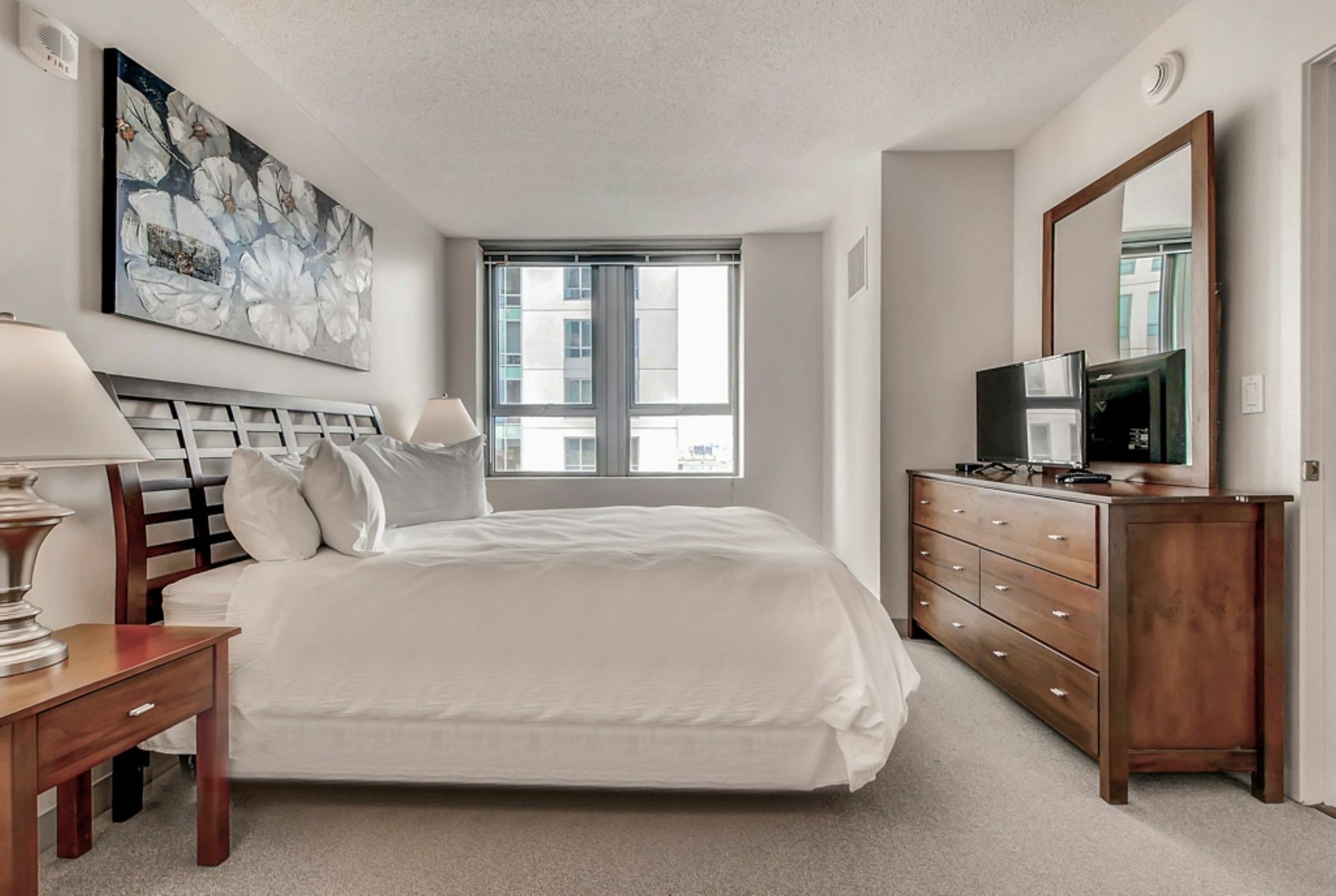 Global Luxury Suites At Boston Garden Bagian luar foto